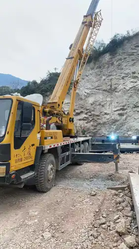 MechLink:2017 XCMG XZJ5305JQZ20 20តោន រថយន្តដឹកទំនិញ