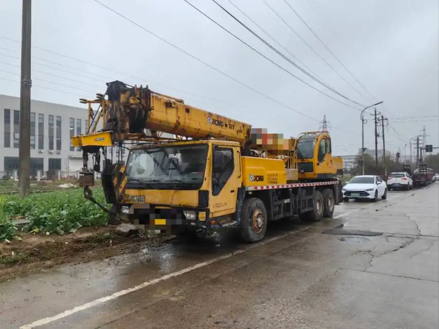 MechLink:2011 XCMG XZJ5260JQZ20G 20t Truck Crane