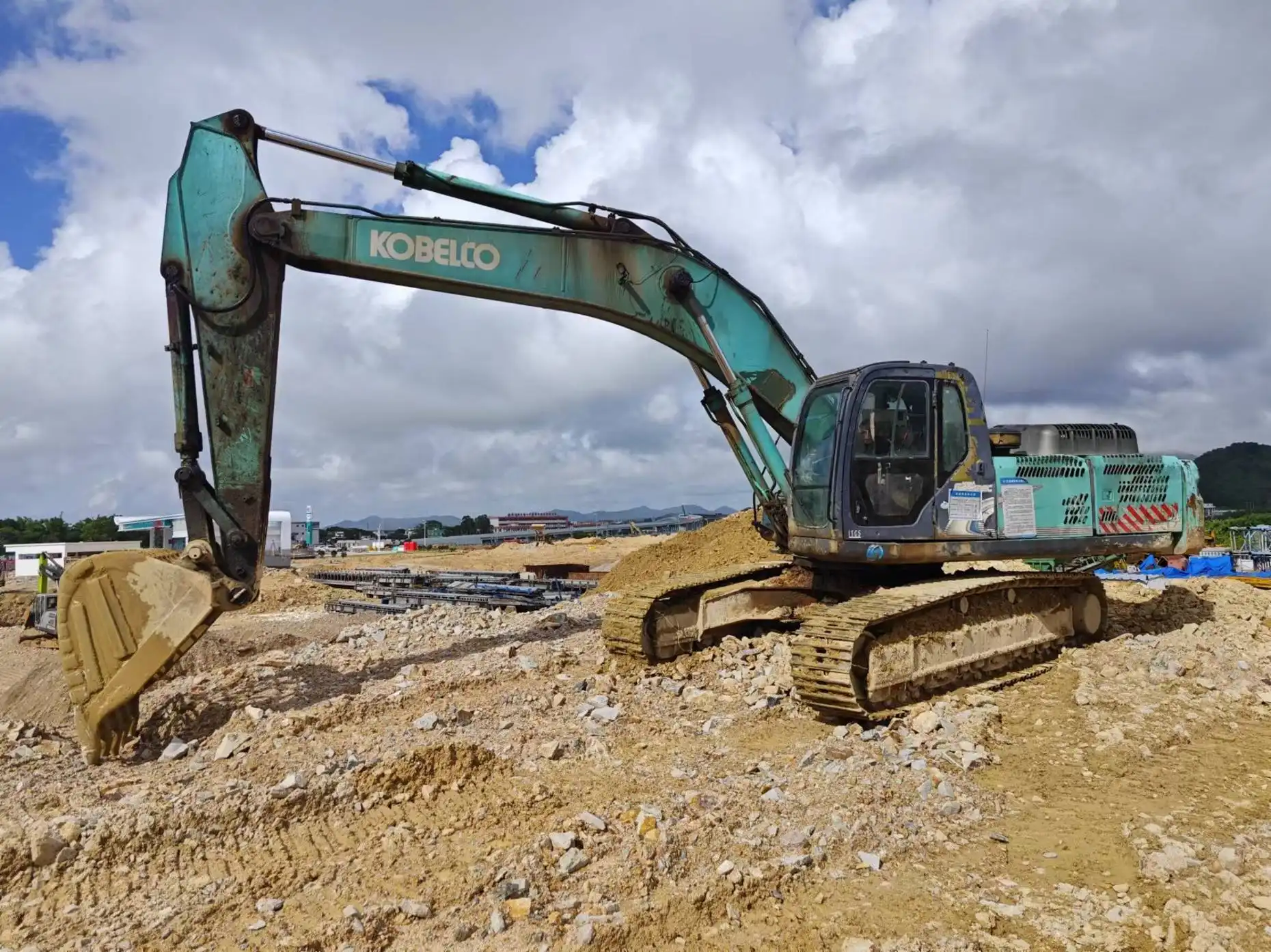 MechLink:2011 KOBELCO SK350LC-8 Excavator