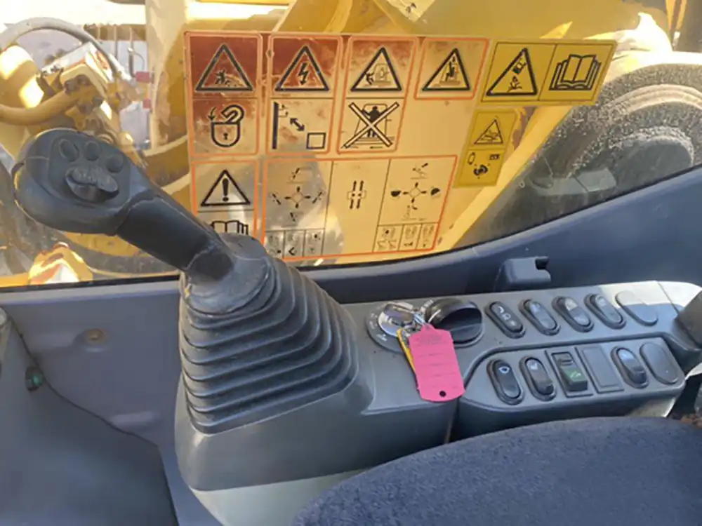MechLink | 2008 Komatsu PC350NLC-8 Excavator