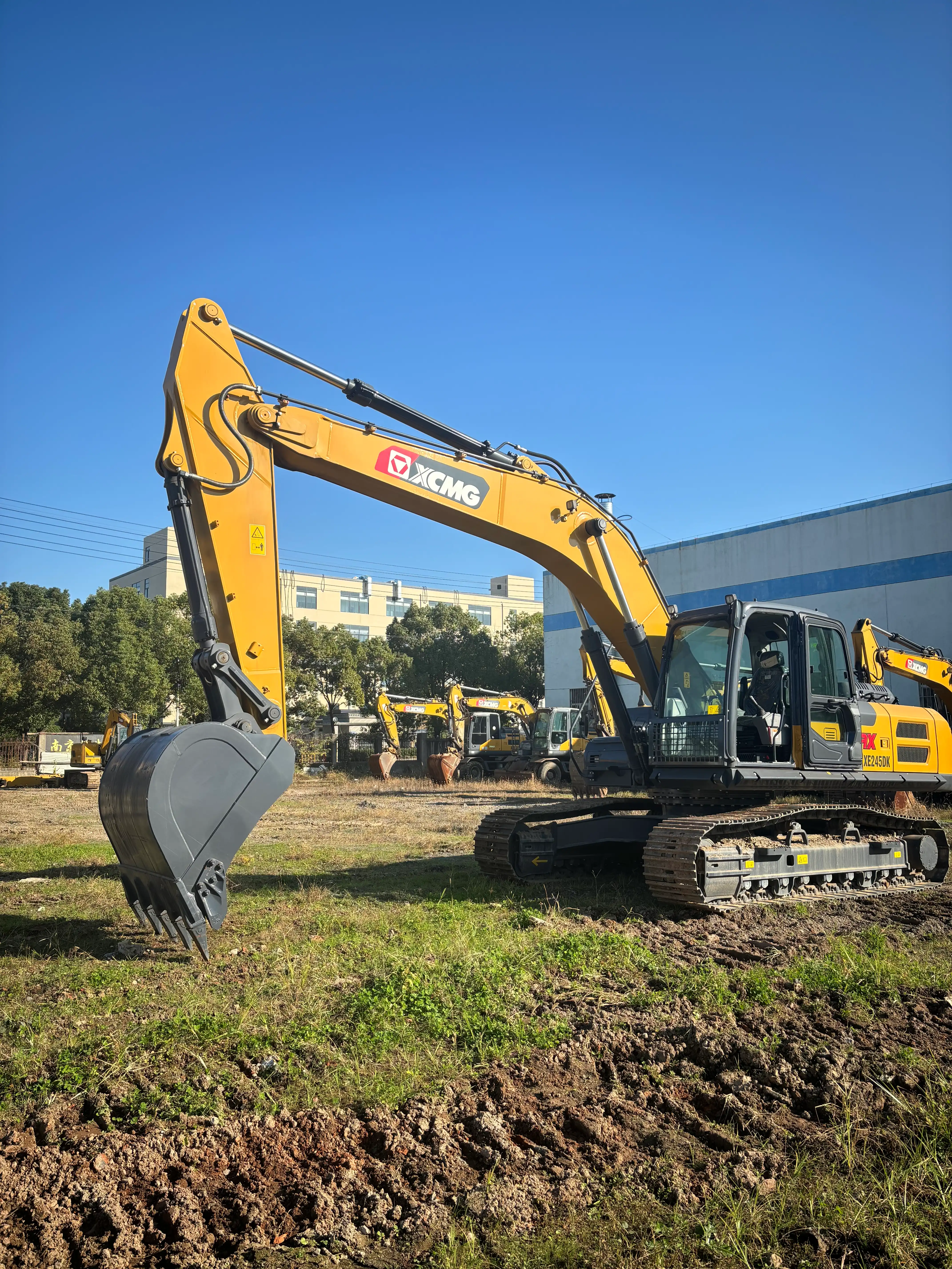 MechLink | 2022 XCMG XE245DK Excavator