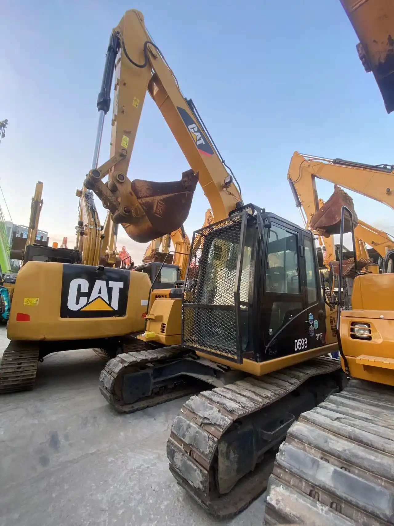 MechLink | 2017 Caterpillar 311FLRR Bagger