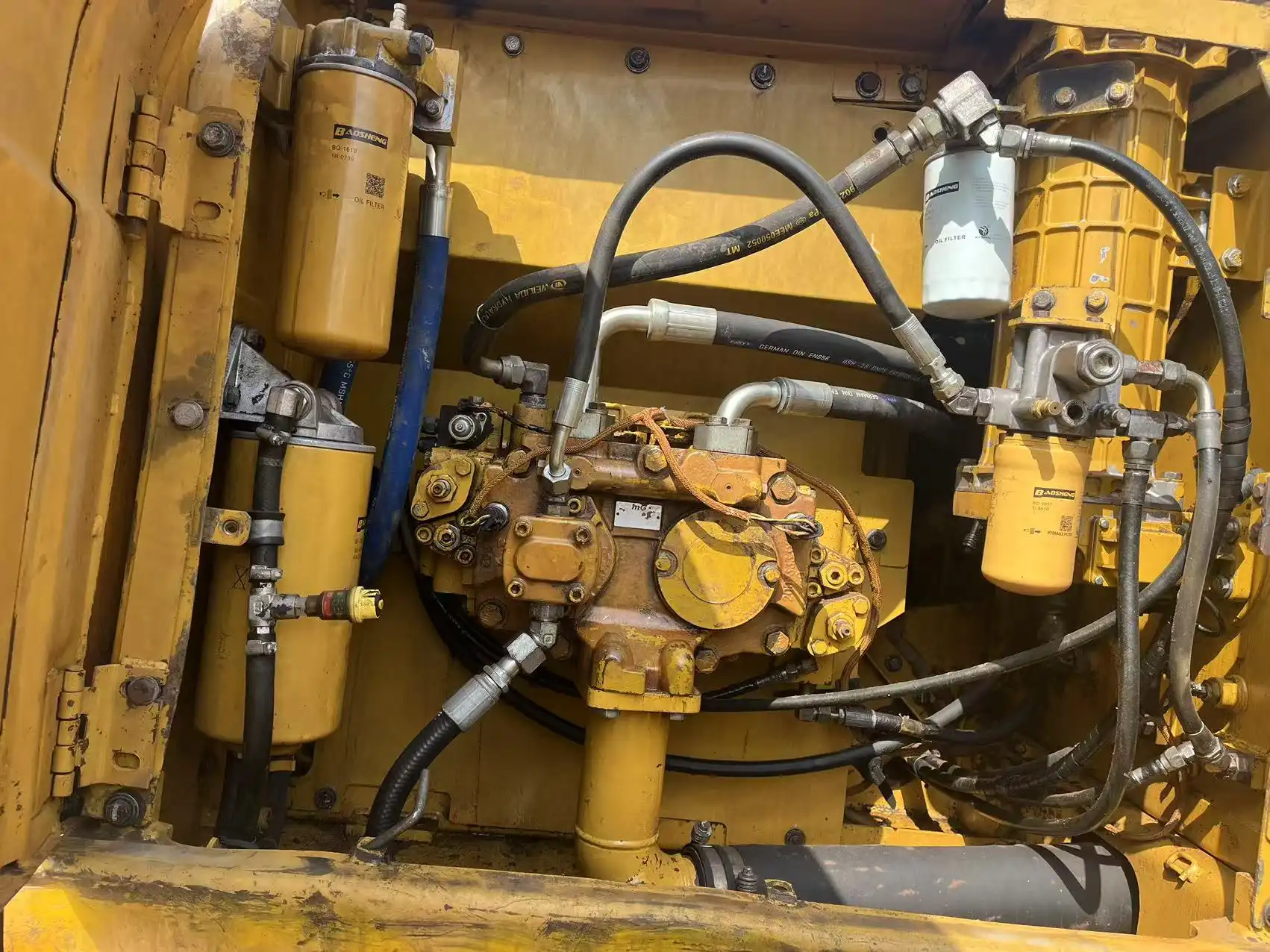 MechLink | 2013 Caterpillar 320D Escavatore