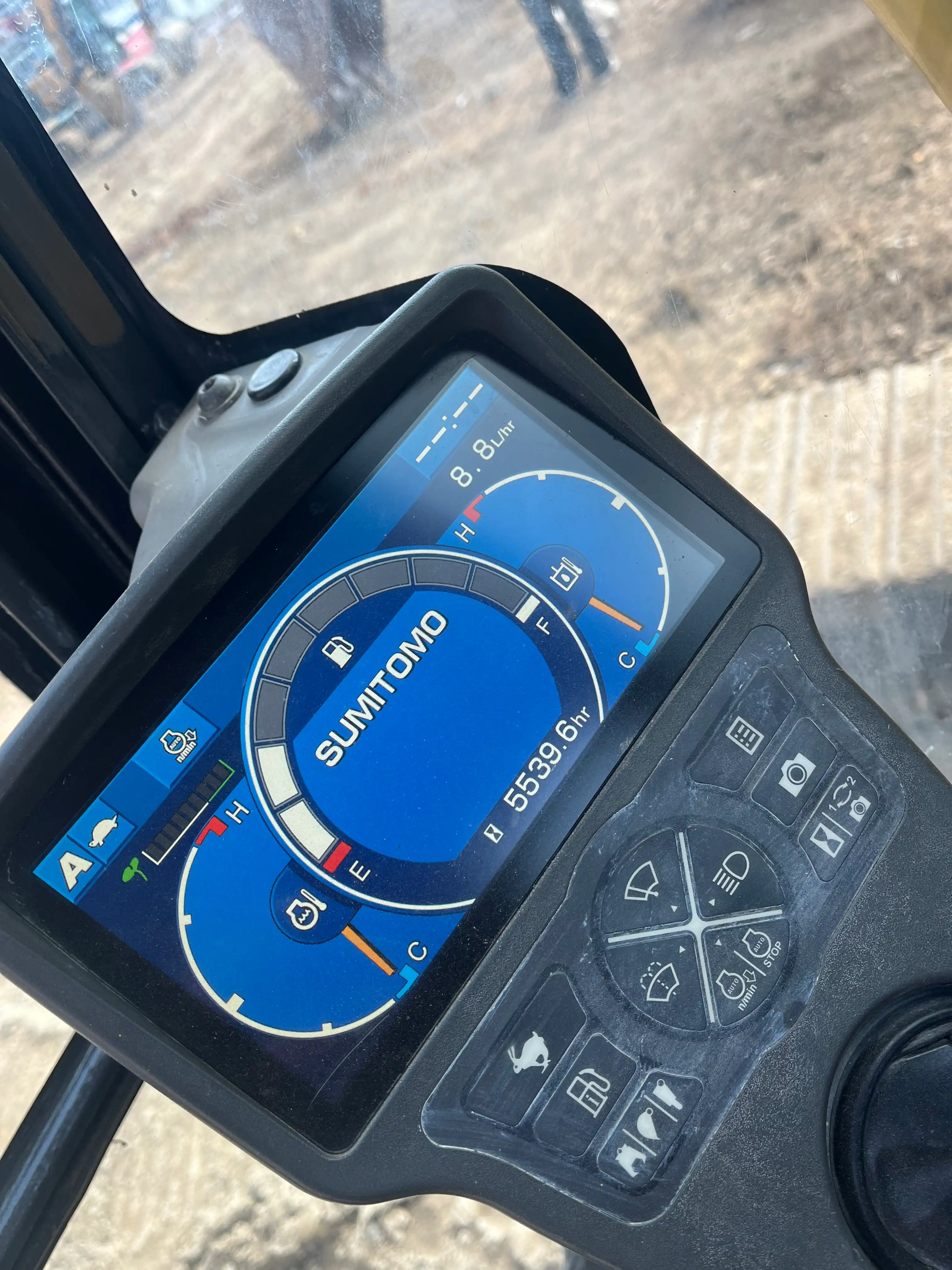 MechLink | 2017 Sumitomo 210 Excavator