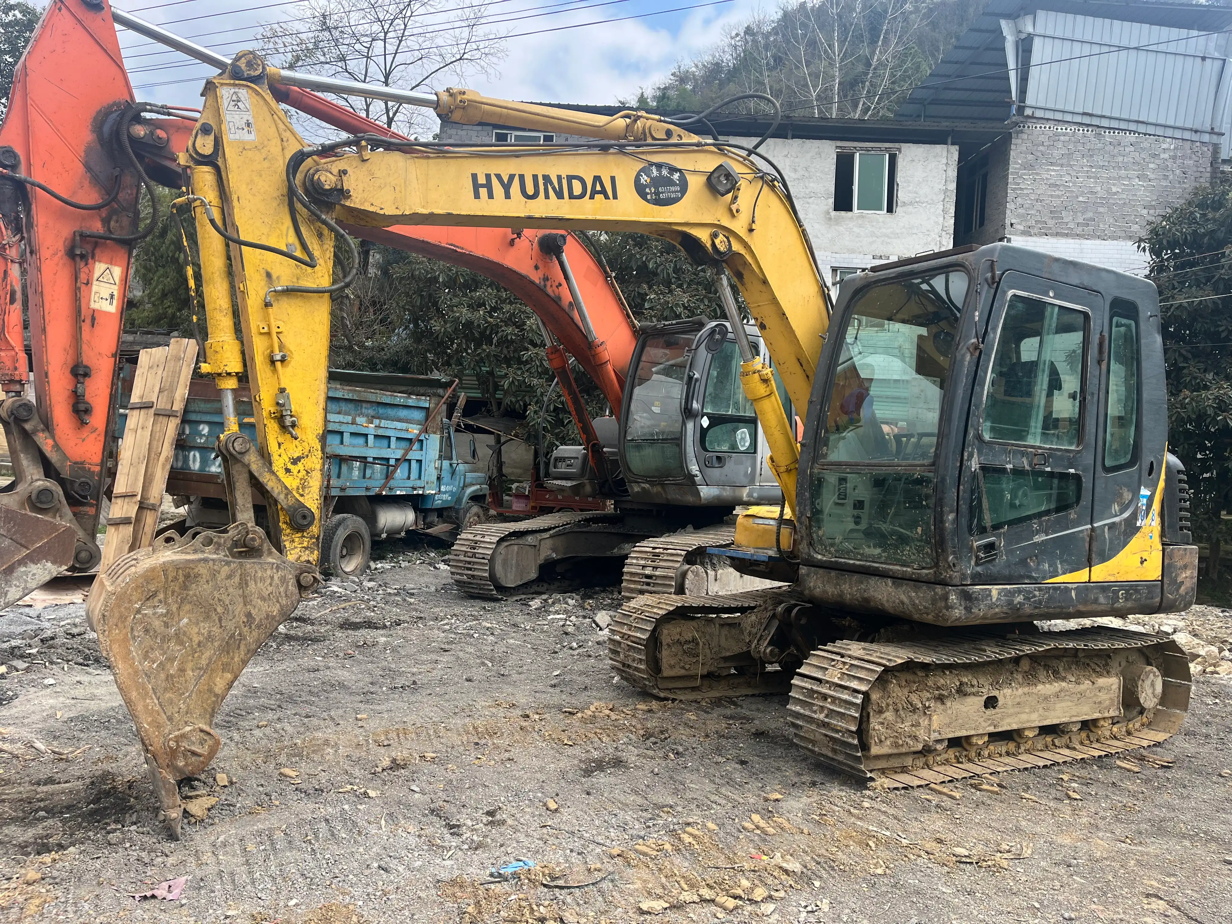 MechLink | 2013 HYUNDAI 80 Excavator