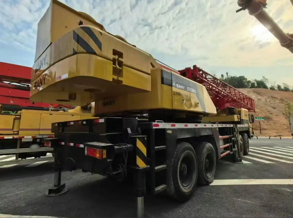 MechLink | 2016 Sany STC750S 75t Truck Crane