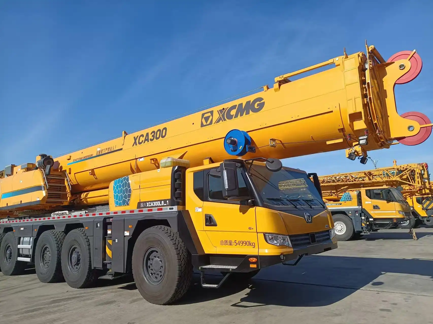 MechLink | 2025 XCMG XCA300G8-1 300t Truck Crane