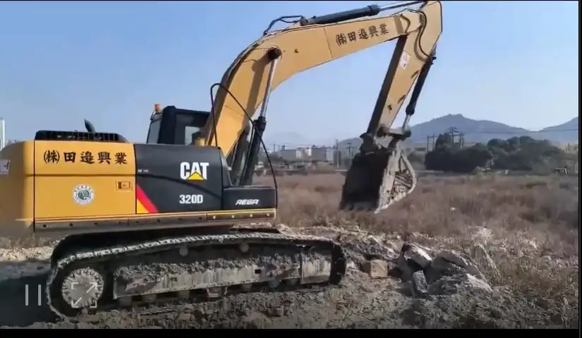 MechLink:2016 Caterpillar 320D ម៉ាស៊ីនជីក
