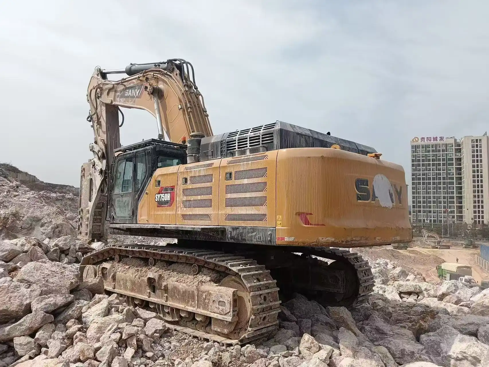 MechLink | 2023 Sany SY750H Excavadora