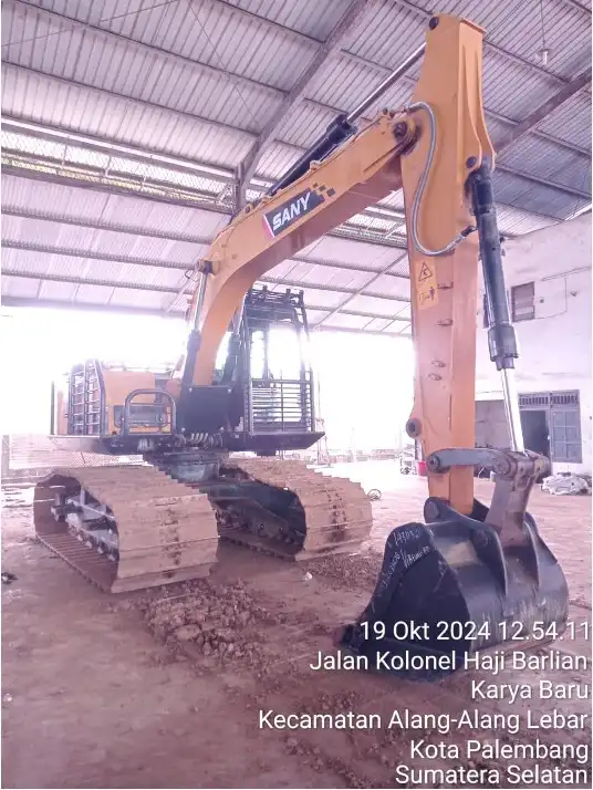 MechLink | 2022 Sany SY135F Excavatrice