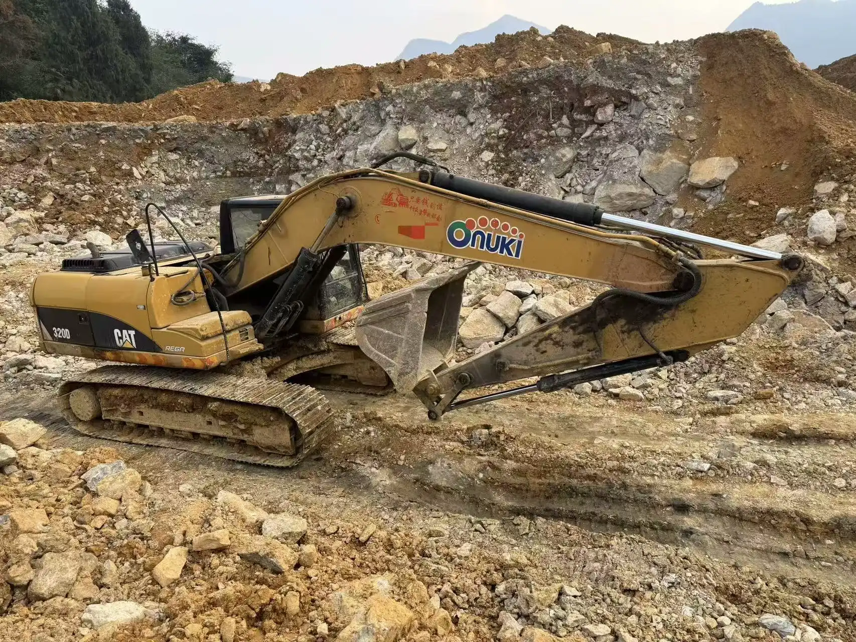 MechLink:2012 Caterpillar CAT320 ម៉ាស៊ីនជីក