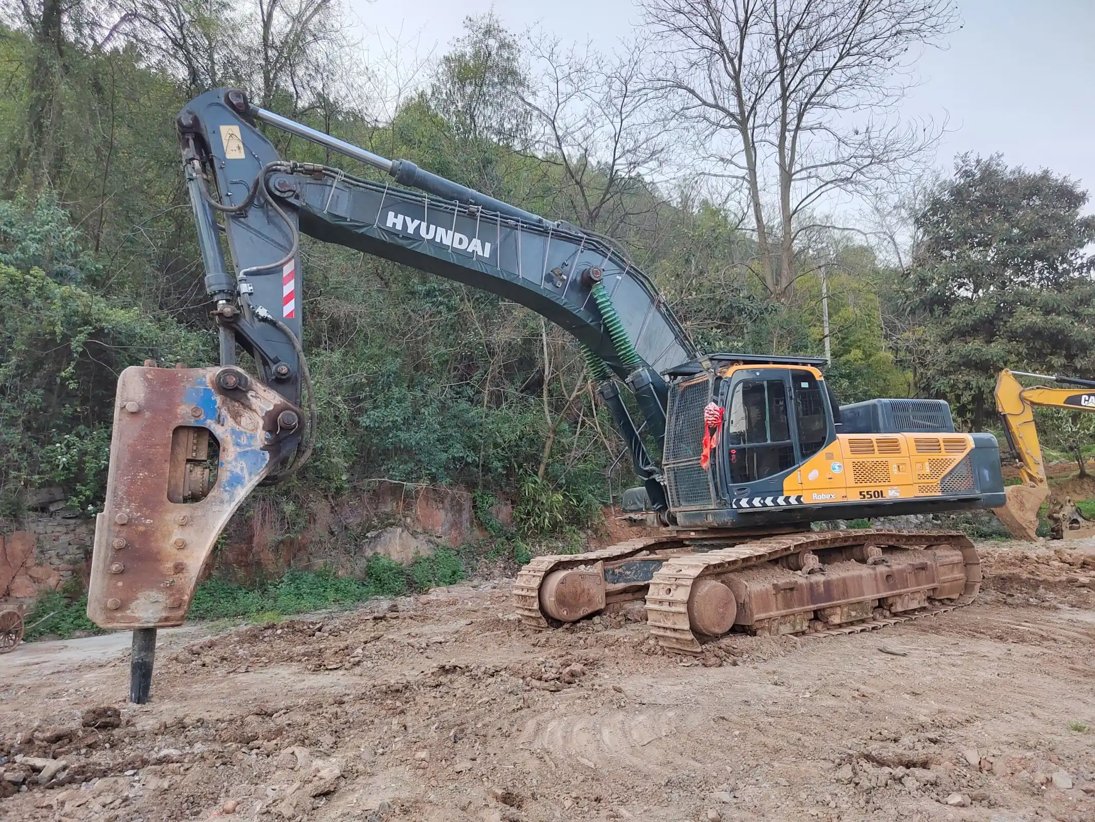 MechLink:2021 HYUNDAI R550LVS ម៉ាស៊ីនជីក