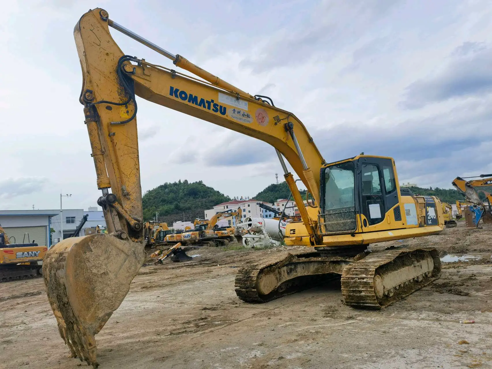 MechLink:2012 Komatsu PC240LC-8 Excavator