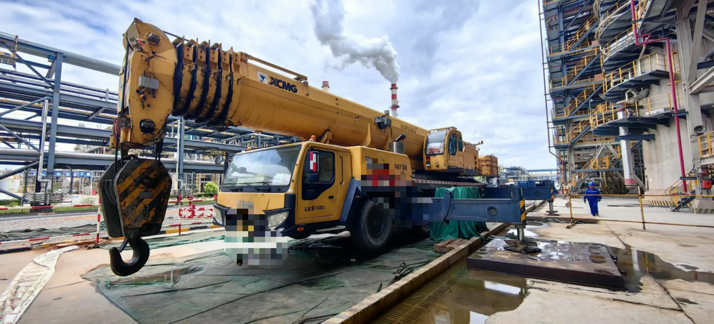 MechLink:2013 XCMG QAY180 180t รถเครน