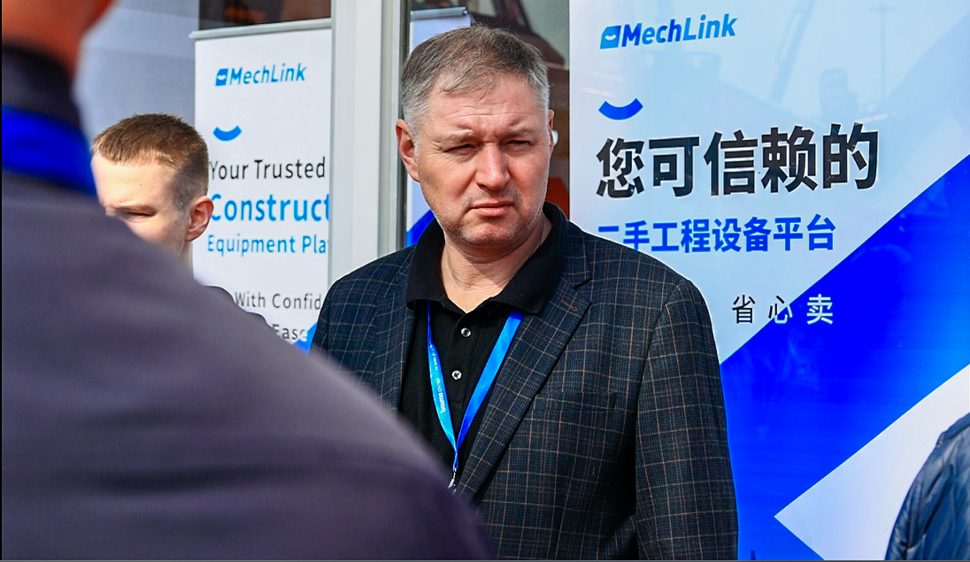 many-customers-at-the-exhibition-were-interested-in-mechlink-used-machinery-trading-platform-2