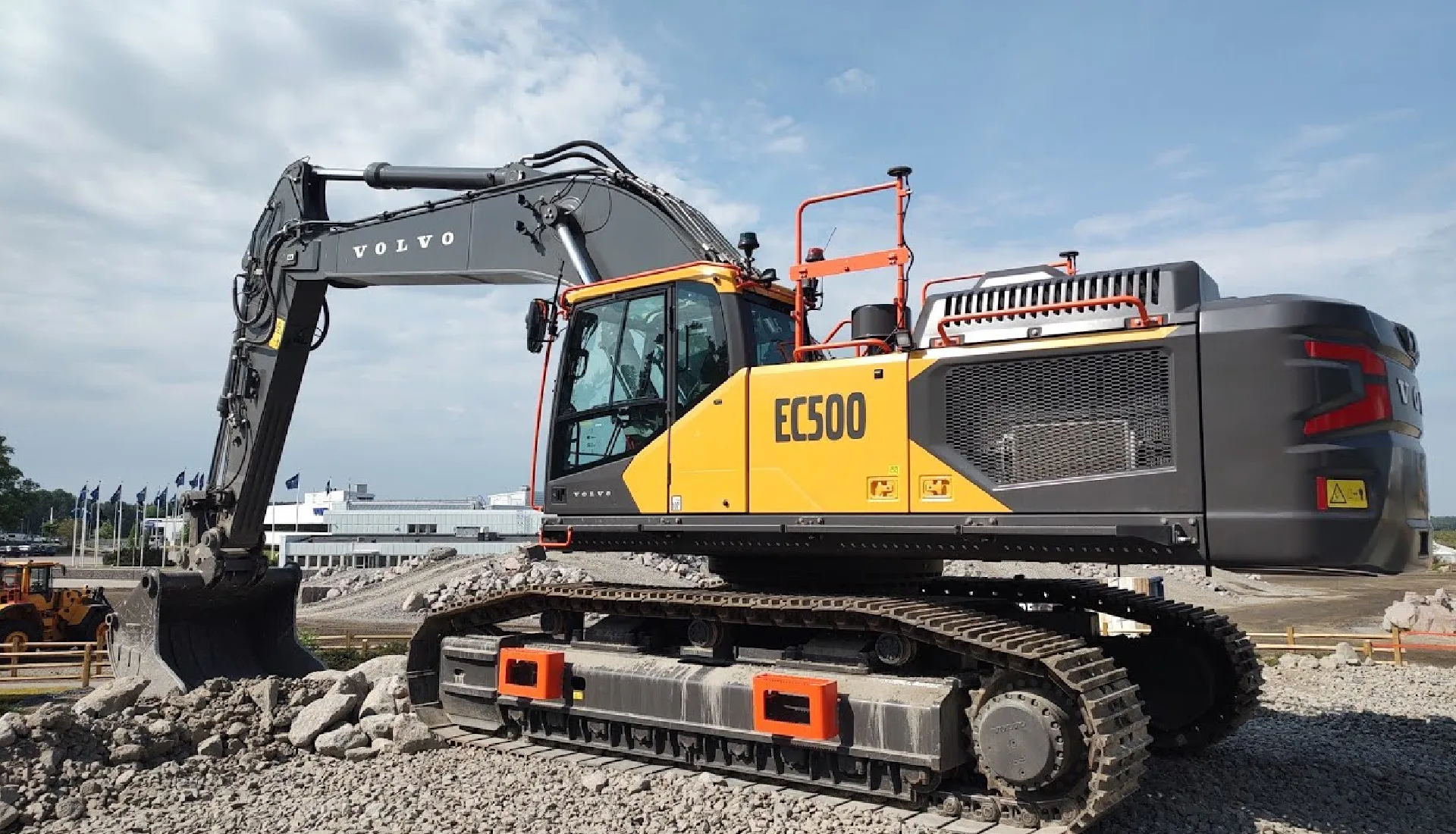 volvo-excavator