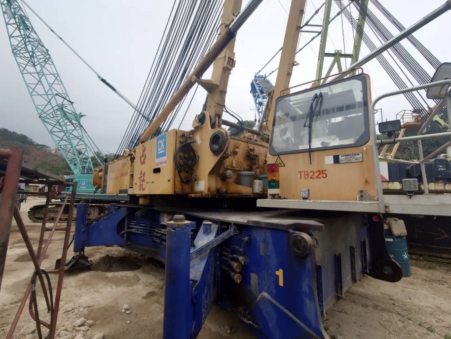 liebherr used crawler crane