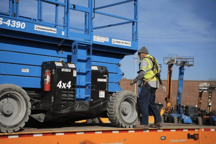 Mechlink:Slab or rough terrain scissor lift? choosing one based on maintenance & more