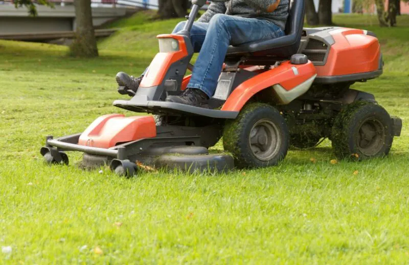 Mechlink:5 hot lawn mower drive belts in november