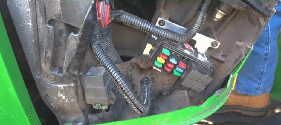 Mechlink:6 common bad fuel pump relay symptoms