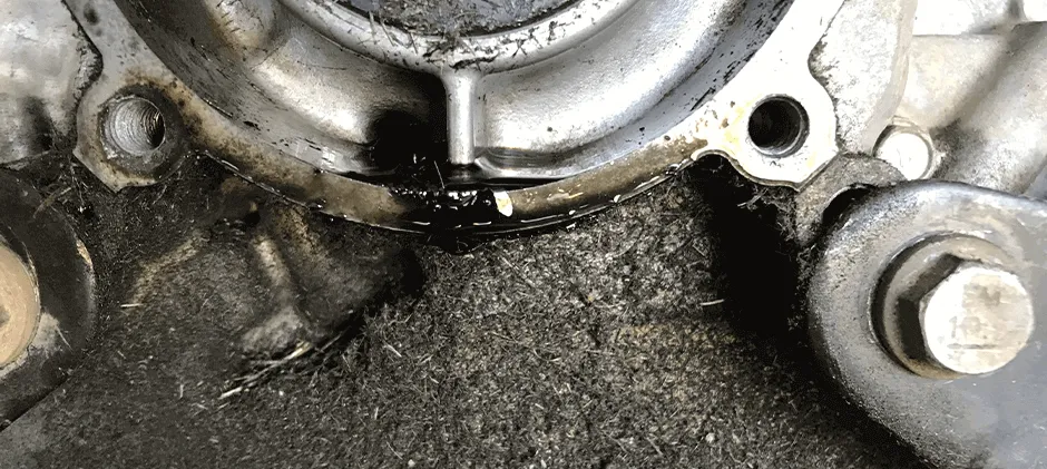 Mechlink:Does the crankshaft seal leak? signs and fixes